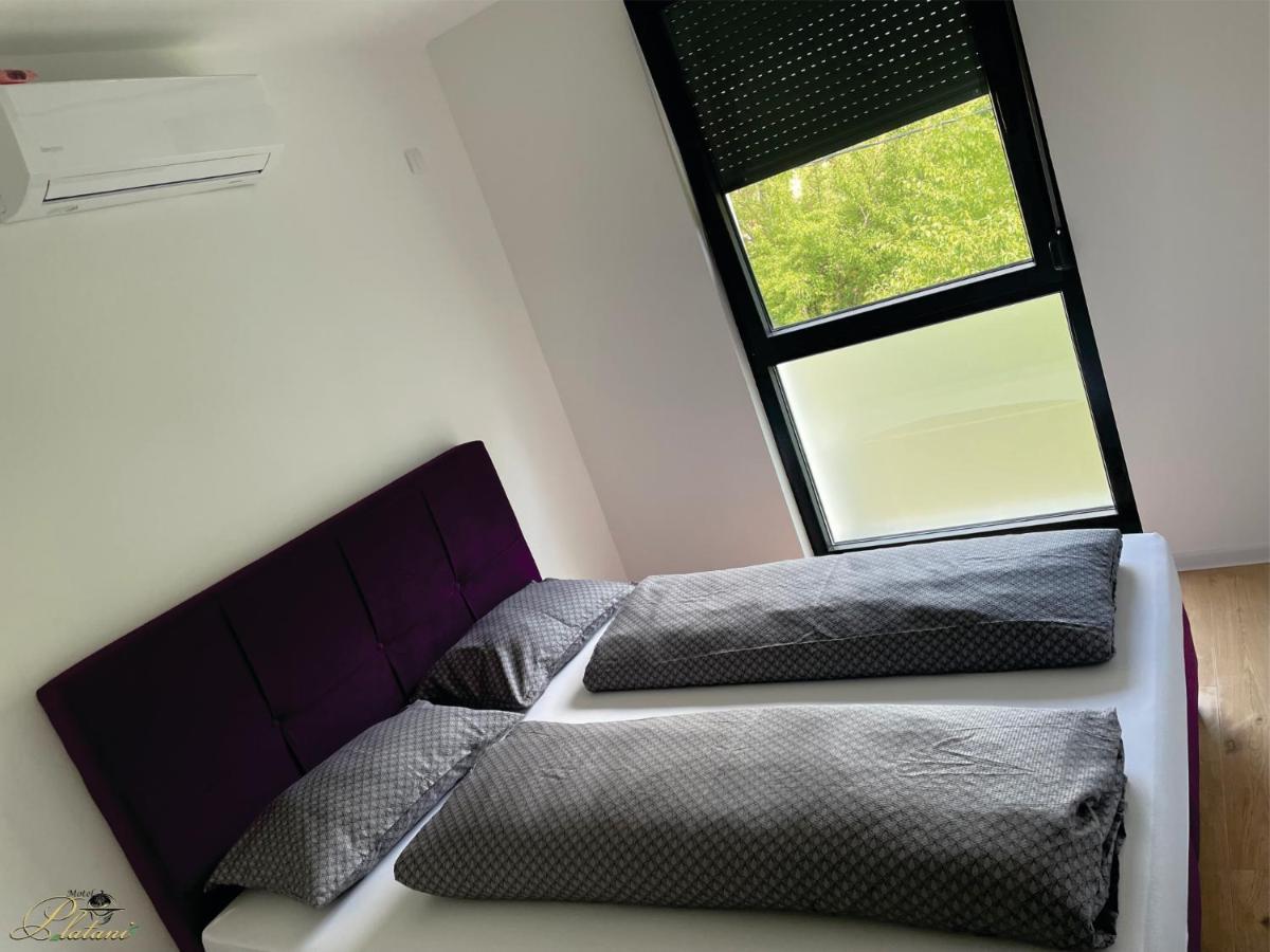 Motel Platani Kotor Varos Esterno foto
